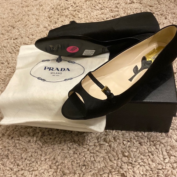 NWT Prada satin Mary Jane peep toe flats with dust bags and box. Size 40. - Picture 1 of 6